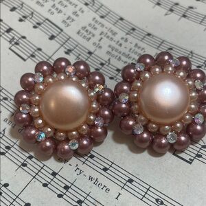 Vintage Pearl Cluster Clip Earrings in peach and light maroon with AB stones